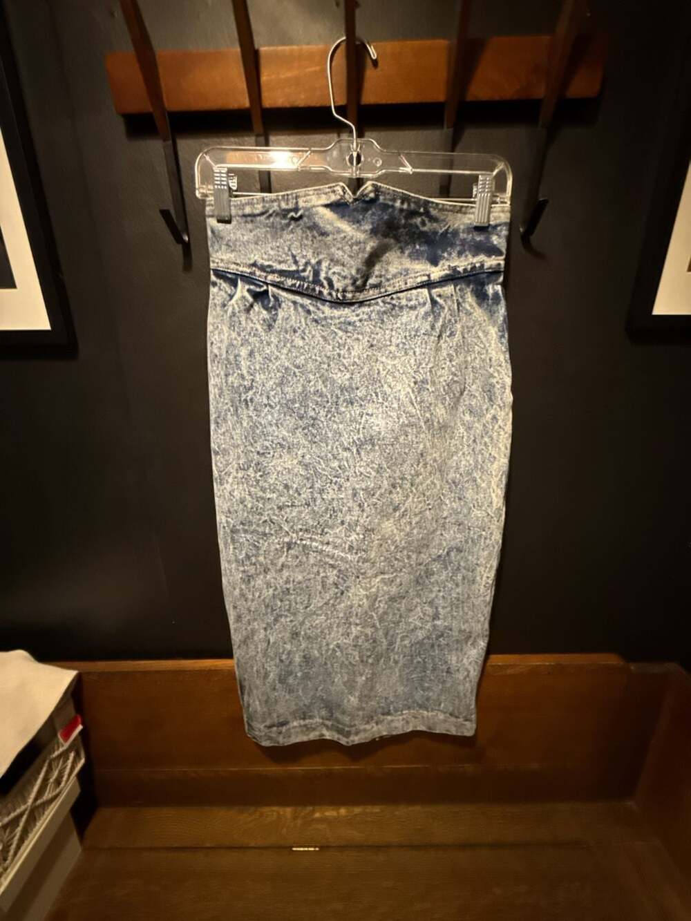 Prezzia Sportwear Internazionale Vintage Acid Wash Denim Midi Skirt